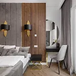 Apartmán Family & Business Apartments Bliska Wola No1 - Delux 2 Bedroom With Spectacular Huge 22 M2 Terrace, Parking, Central Warsaw!