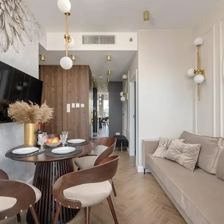 Family & Business Apartments Bliska Wola No1 - Delux 2 Bedroom With Spectacular Huge 22 M2 Terrace, Parking, Central Warsaw!