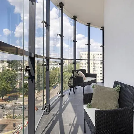 Family & Business Apartments Bliska Wola No1 - Delux 2 Bedroom With Spectacular Huge 22 M2 Terrace, Parking, Central Warsaw! Warszawa