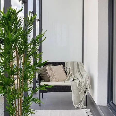 Family & Business Apartments Bliska Wola No1 - Delux 2 Bedroom With Spectacular Huge 22 M2 Terrace, Parking, Central Warsaw! Apartament *